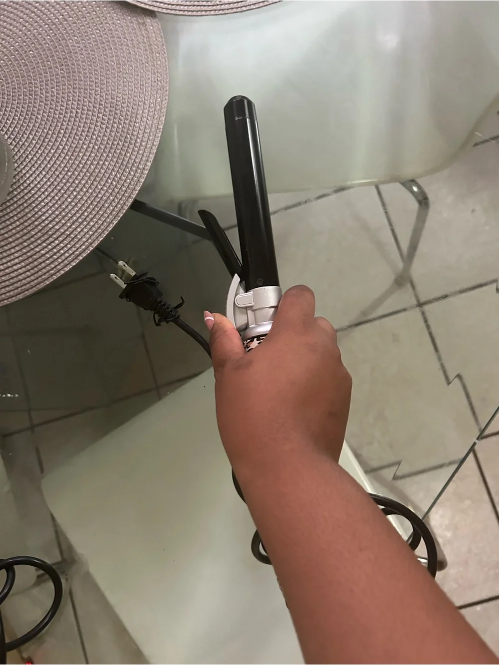 No Boundaries Pink Automatic Hair Curler